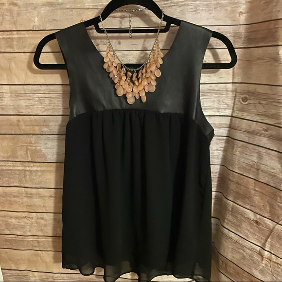 *FREE w purchase* Peach Pink Cascade Necklace - Picture 7 of 7